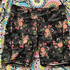 Torrid active short